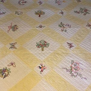 Vintage Embroidered Lightweight Quilt 84”X64”